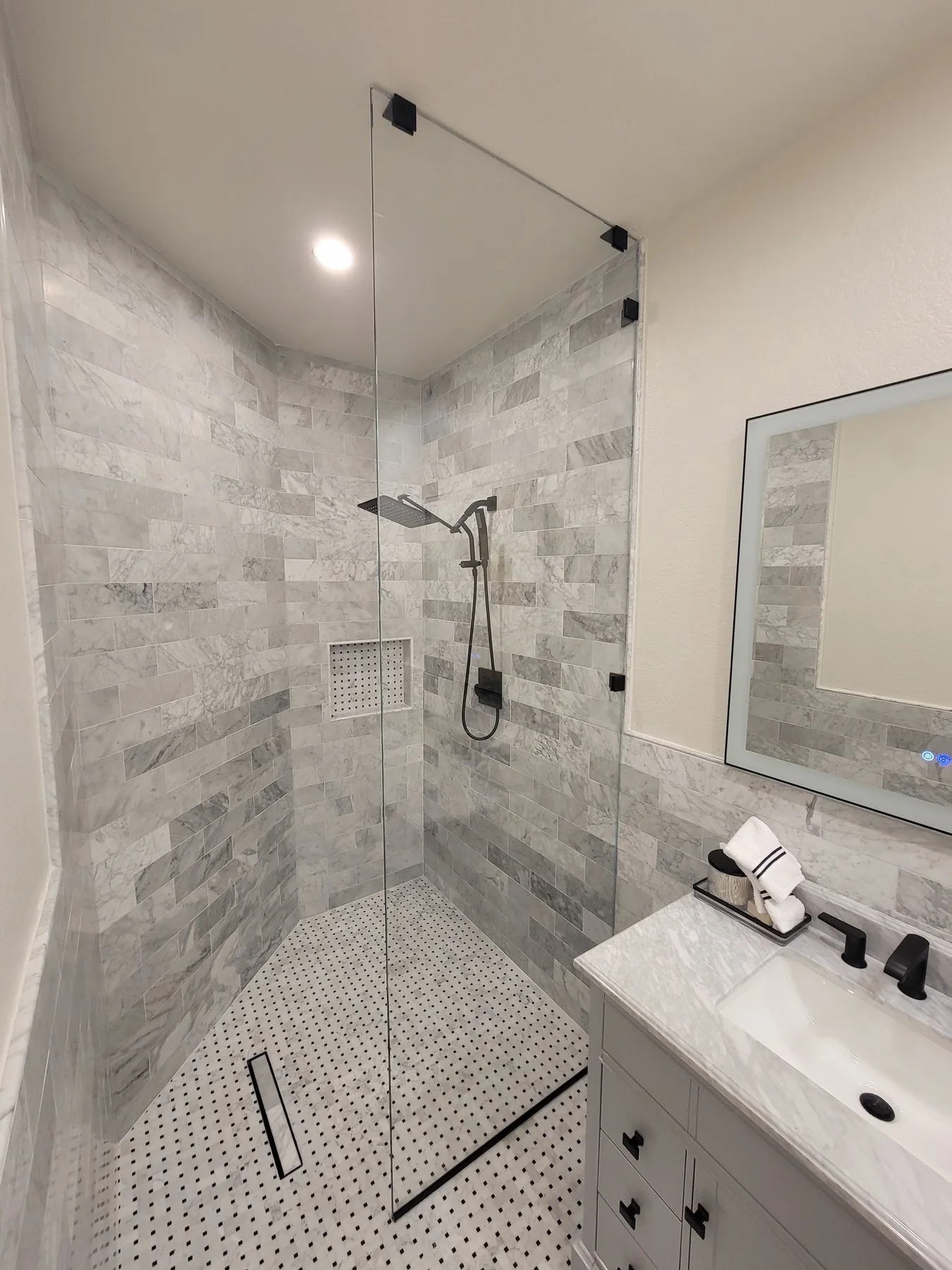 Euro Custom Glass Interiors completed project 16