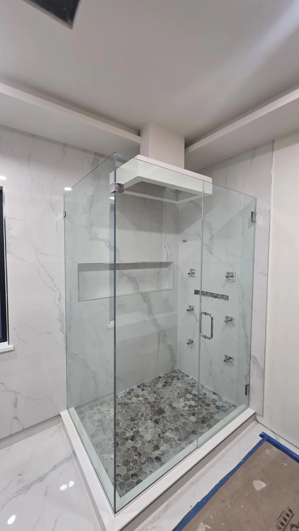 Euro Custom Glass Interiors completed project 114